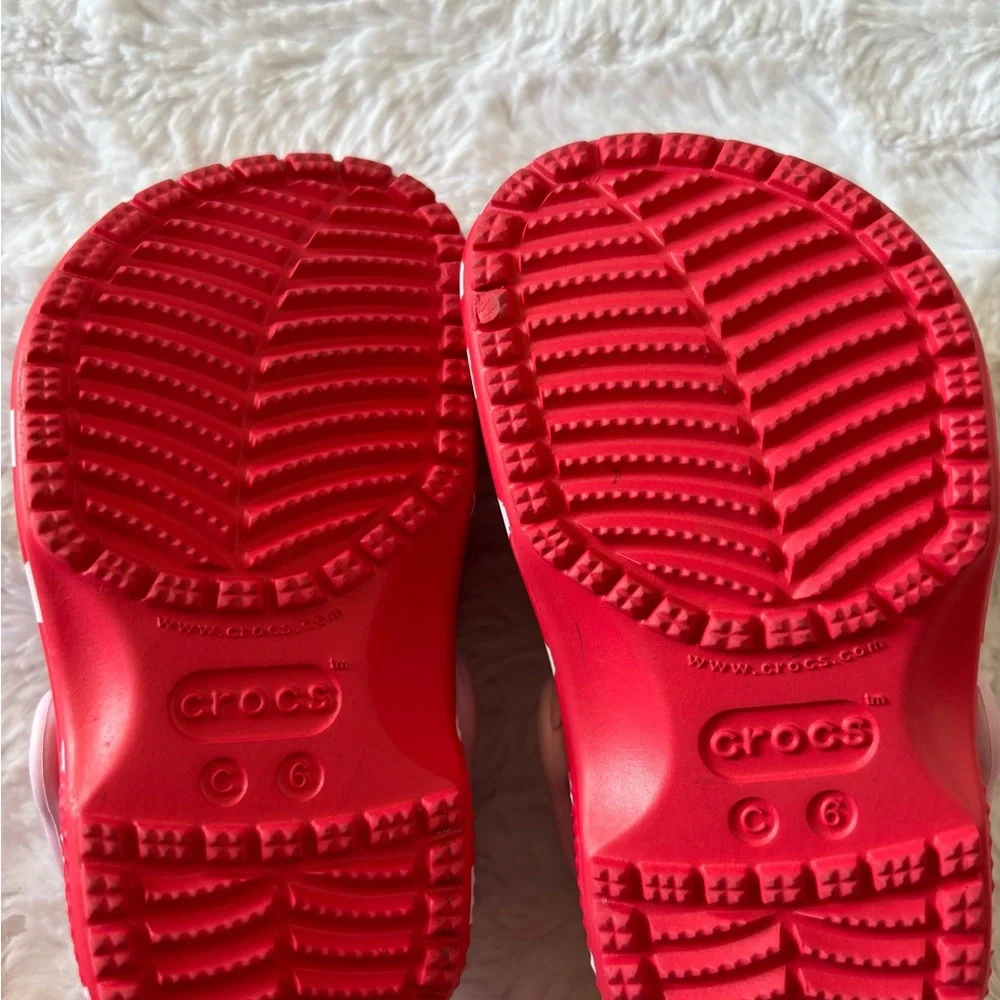 CROCS Kids Red Minnie Mouse Sandals - Picture 6 of 6